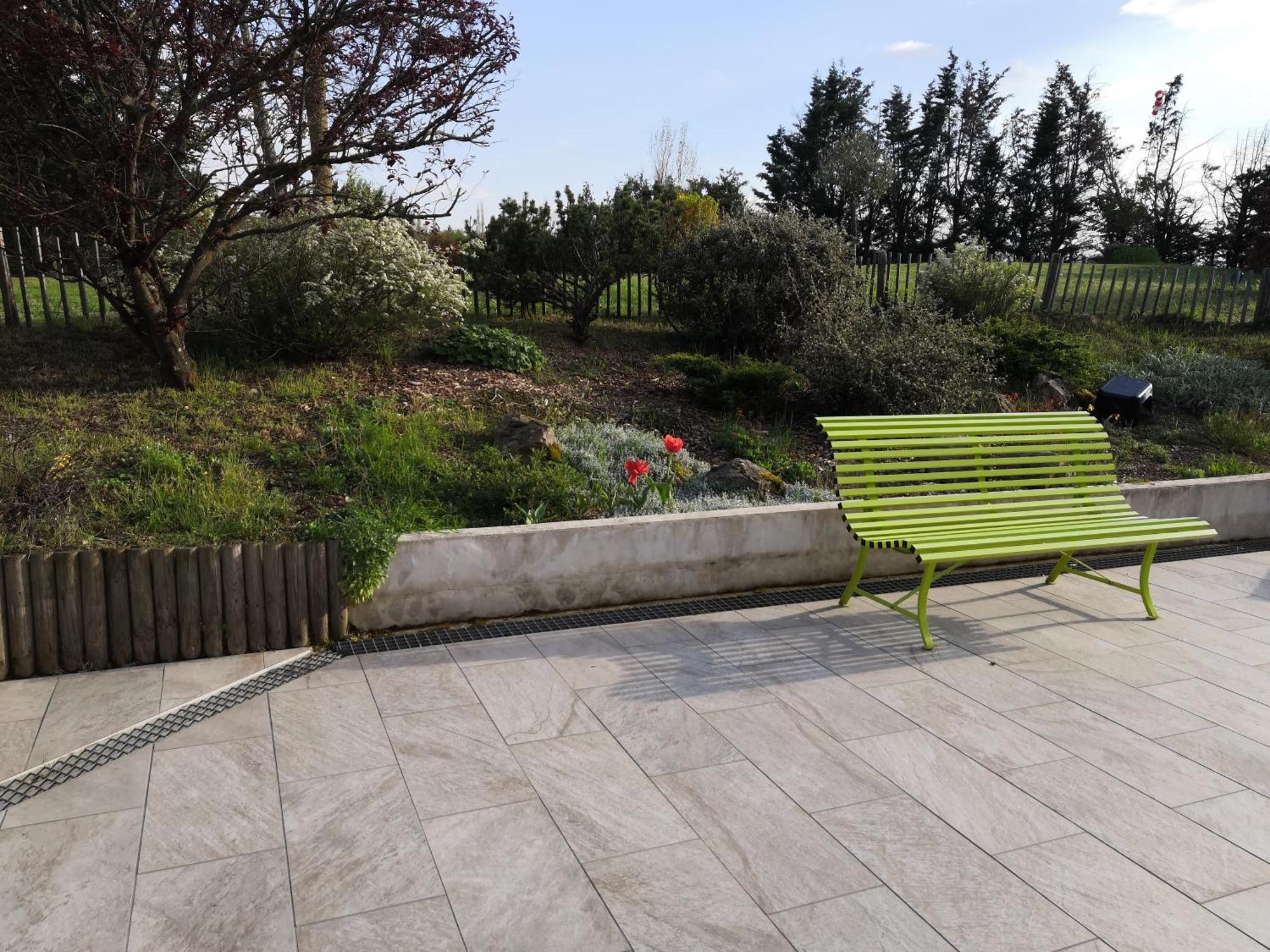 Chambre Avec Entree Independante Dans Un Ecrin De Verdure Dommartin  Exterior photo